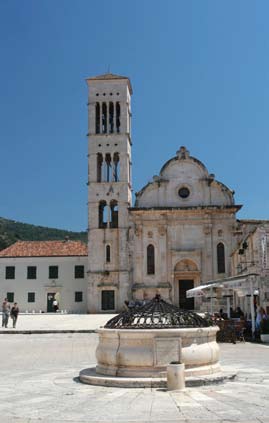 HVAR CROACIA CATEDRAL CRUCEROS 